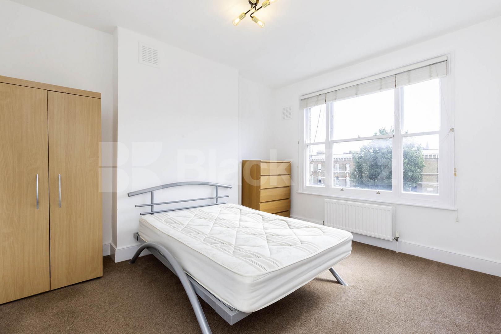Beautiful three double bedroom flat set in a period conversion mins to tube Marlborough Road, Upper Holloway